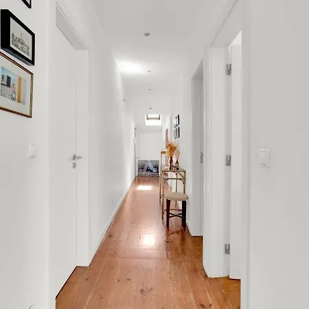 Apartment Amazing & Bright Loft In Hip Arroios With Private Rooftop! *