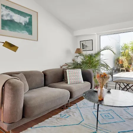 Apartment Amazing & Bright Loft In Hip Arroios With Private Rooftop! Lisbon